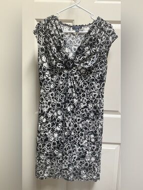 Chaps Black & White Knot-Front Midi Dress